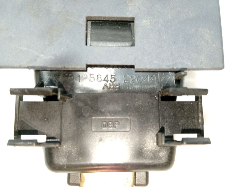 Recambio de anclaje cinturon trasero izquierdo para bmw 7 (e38) 730 d referencia OEM IAM   