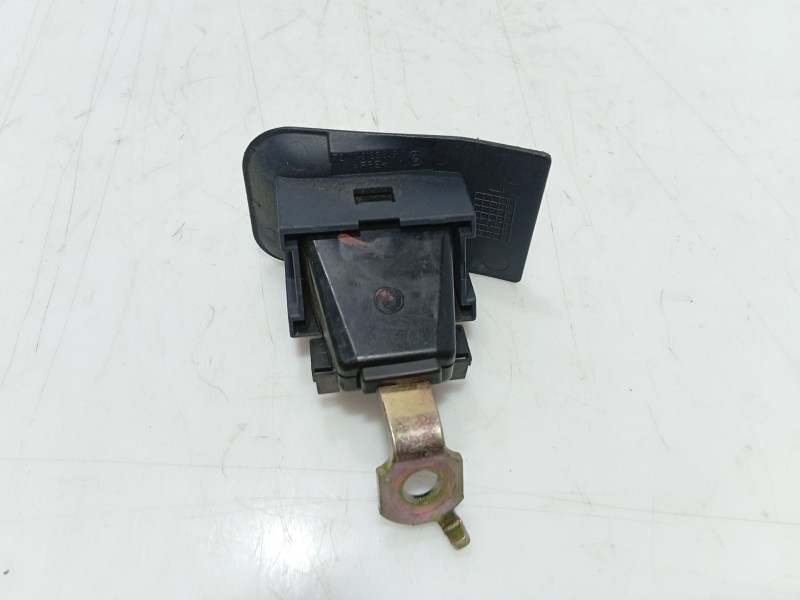 Recambio de anclaje cinturon trasero izquierdo para bmw 7 (e38) 730 d referencia OEM IAM   