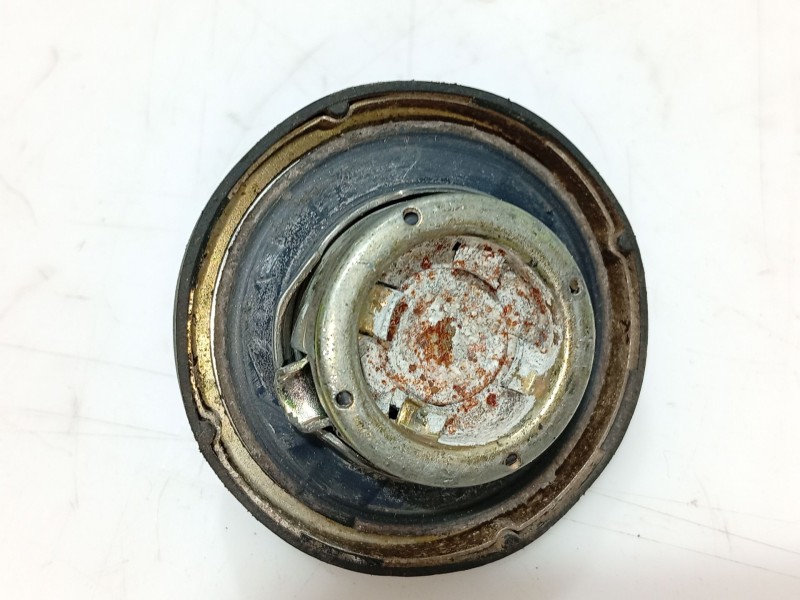Recambio de tapon combustible para bmw 7 (e38) 730 d referencia OEM IAM 16111184718  