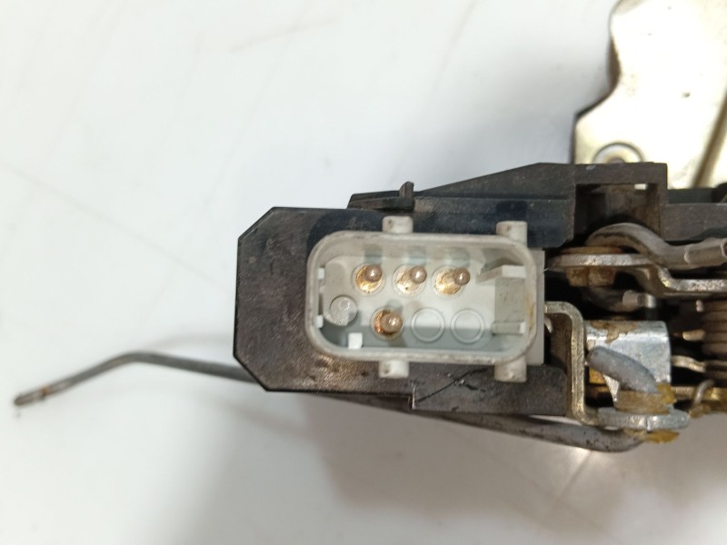 Recambio de cerradura puerta delantera izquierda para bmw 7 (e38) 730 d referencia OEM IAM 51218235097  