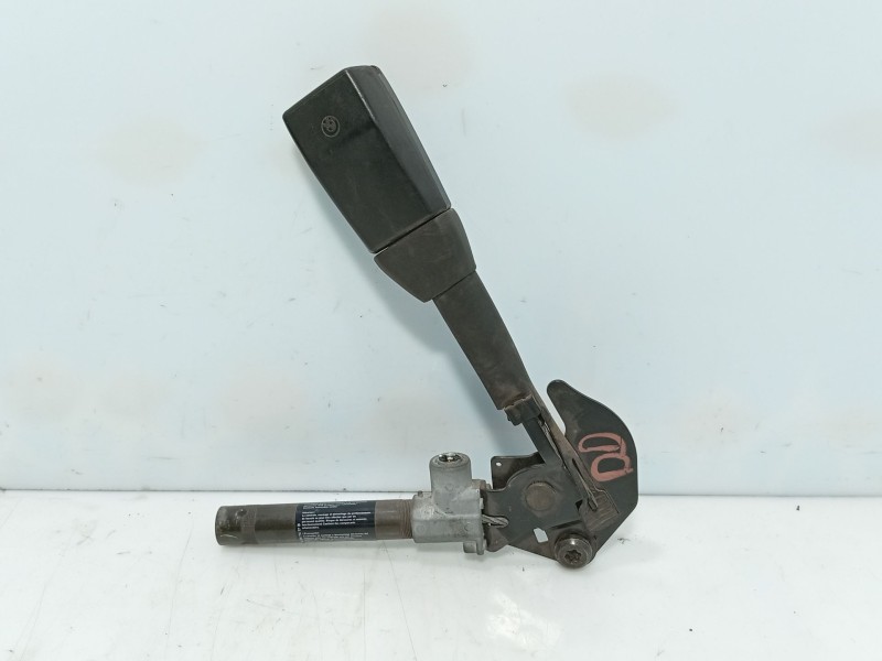 Recambio de anclaje cinturon delantero derecho para bmw 7 (e38) 730 d referencia OEM IAM   