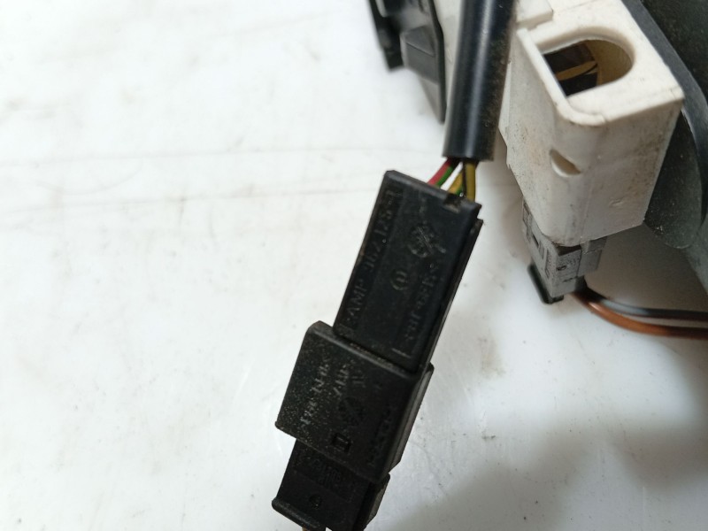Recambio de aireador lateral izquierdo para bmw 7 (e38) 730 d referencia OEM IAM   