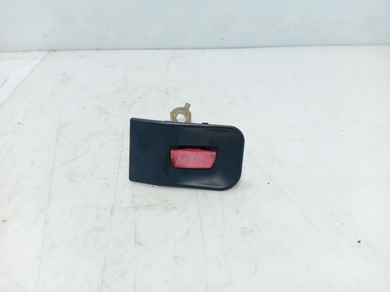 Recambio de anclaje cinturon trasero derecho para bmw 7 (e38) 730 d referencia OEM IAM   