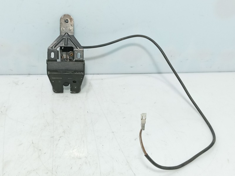 Recambio de cerradura maletero / porton para bmw 7 (e38) 730 d referencia OEM IAM   