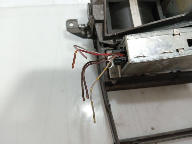 Recambio de sistema audio / radio cd para bmw 7 (e38) 730 d referencia OEM IAM   