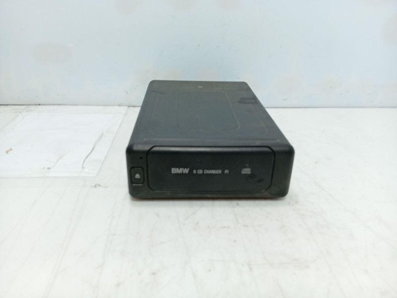 Recambio de sistema audio / radio cd para bmw 7 (e38) 730 d referencia OEM IAM   