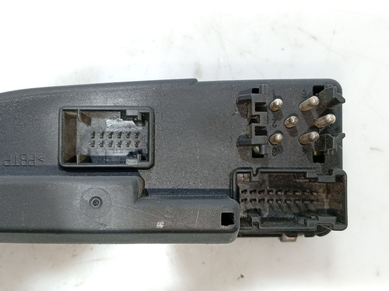 Recambio de mando elevalunas delantero izquierdo para bmw 7 (e38) 730 d referencia OEM IAM   