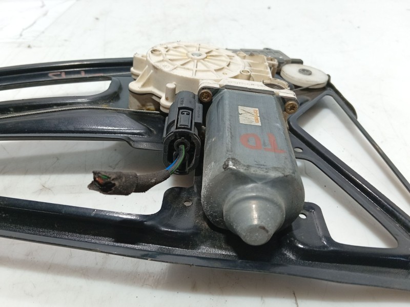 Recambio de elevalunas trasero derecho para bmw 7 (e38) 730 d referencia OEM IAM 51358125204  