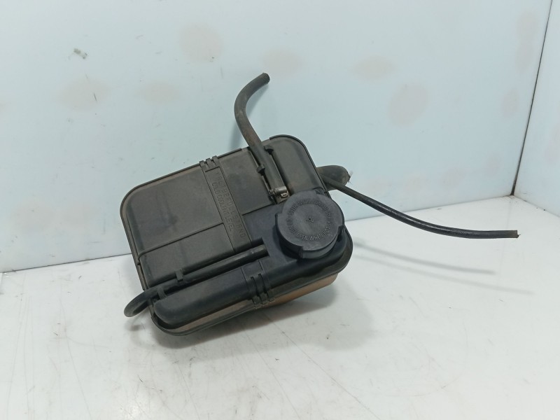 Recambio de deposito expansion para bmw 7 (e38) 730 d referencia OEM IAM 17132248050  