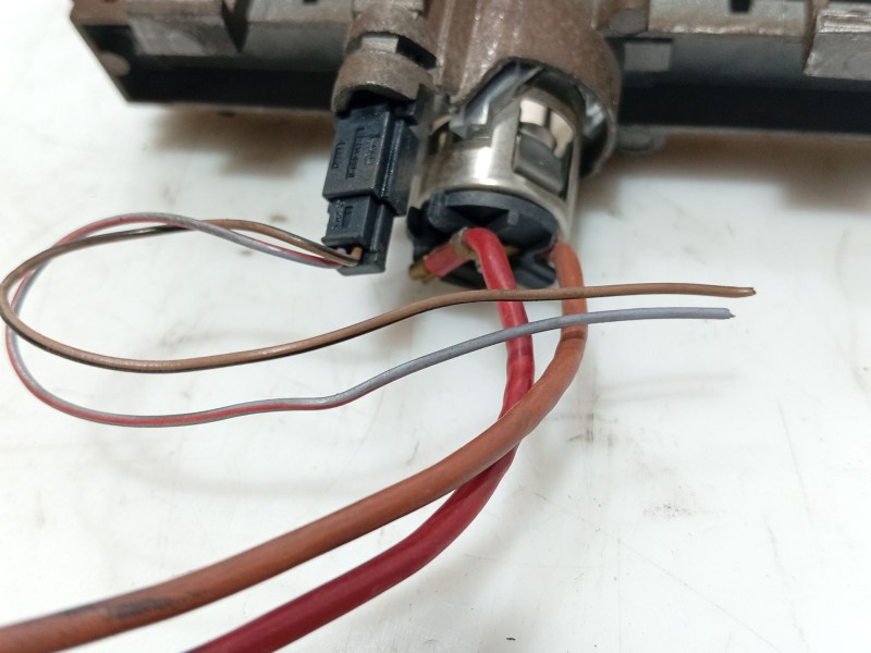 Recambio de moldura para bmw 7 (e38) 730 d referencia OEM IAM   