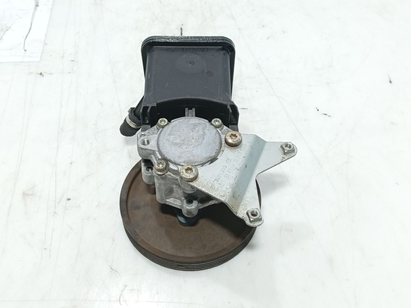 Recambio de bomba direccion para bmw 7 (e38) 730 d referencia OEM IAM 32411092015  