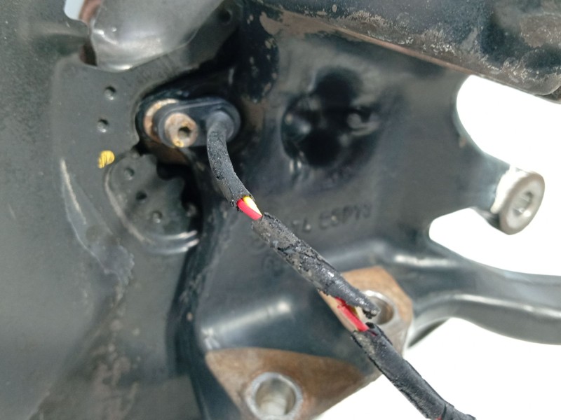 Recambio de mangueta delantera izquierda para bmw 7 (e38) 730 d referencia OEM IAM 31211142085  