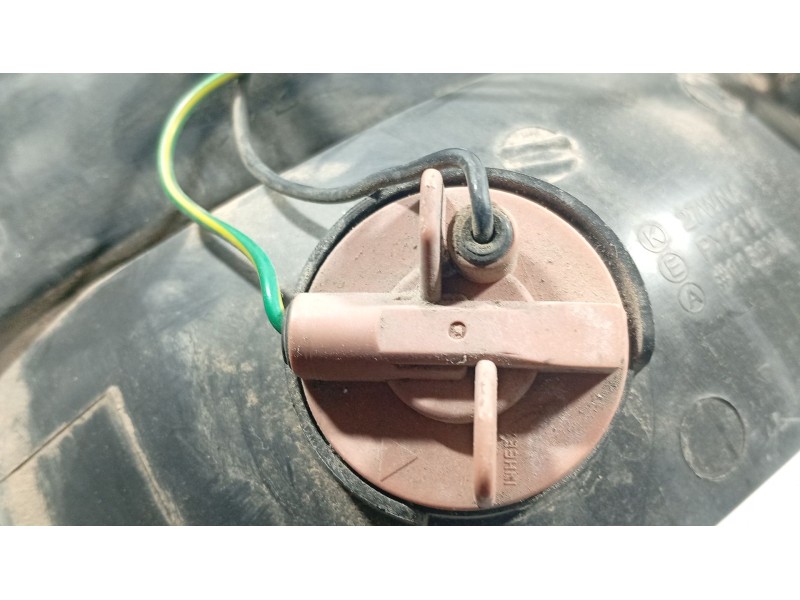 Recambio de piloto trasero derecho para hyundai accent ii sedán (lc) 1.3 referencia OEM IAM   
