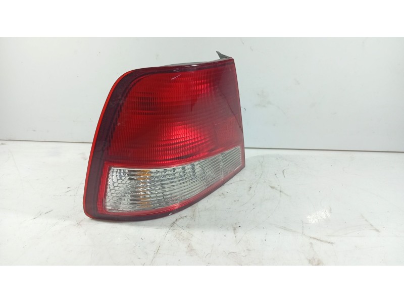 Recambio de piloto trasero izquierdo para hyundai accent ii sedán (lc) 1.3 referencia OEM IAM   