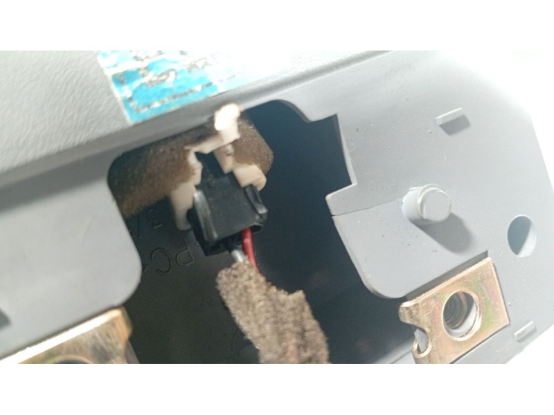 Recambio de piloto trasero central para hyundai accent ii sedán (lc) 1.3 referencia OEM IAM   