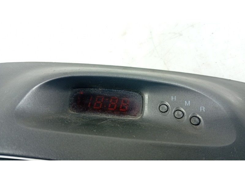 Recambio de aireador central para hyundai accent ii sedán (lc) 1.3 referencia OEM IAM   