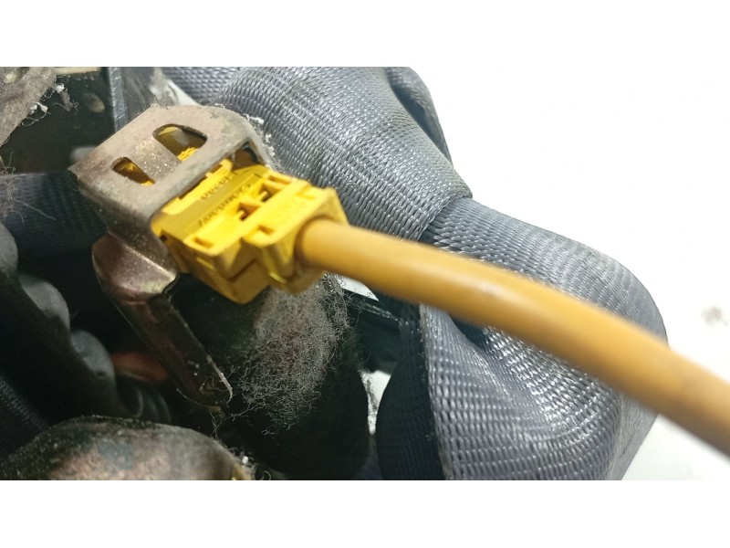Recambio de cinturon seguridad delantero izquierdo para hyundai accent ii sedán (lc) 1.3 referencia OEM IAM   