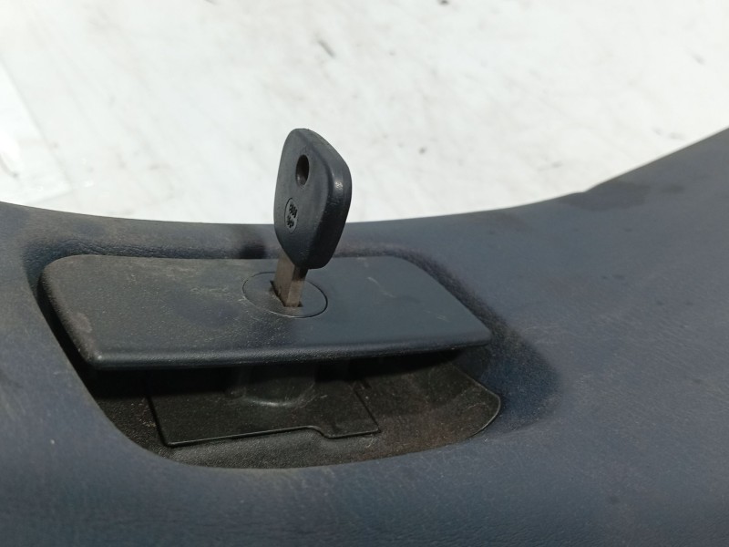 Recambio de guantera para bmw 7 (e38) 730 d referencia OEM IAM 51168179810  
