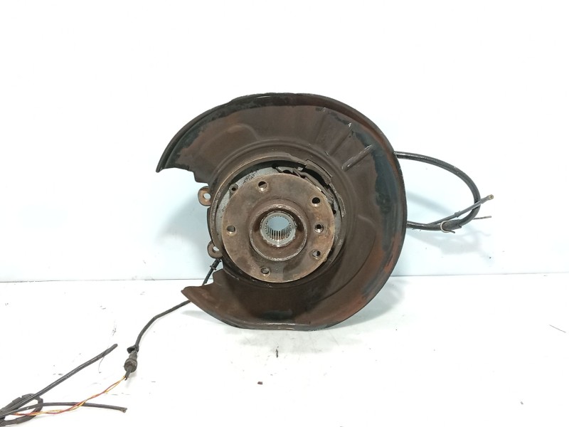 Recambio de mangueta trasera derecha para bmw 7 (e38) 730 d referencia OEM IAM 33321090748  