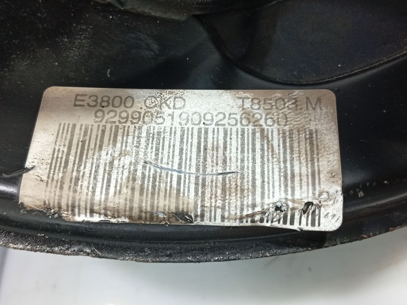 Recambio de mangueta trasera derecha para bmw 7 (e38) 730 d referencia OEM IAM 33321090748  