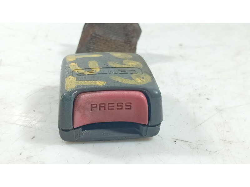 Recambio de anclaje cinturon trasero derecho para hyundai accent ii sedán (lc) 1.3 referencia OEM IAM   