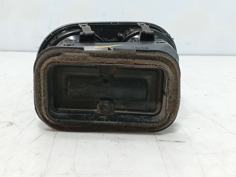 Recambio de aireador lateral izquierdo para volkswagen tiguan (5n_) 2.0 tdi referencia OEM IAM   
