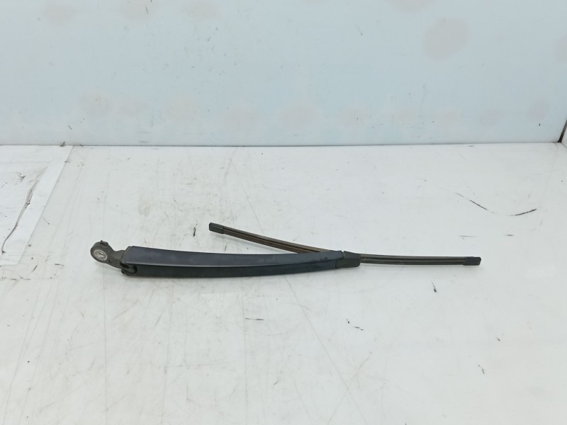 Recambio de brazo limpia trasero para volkswagen tiguan (5n_) 2.0 tdi referencia OEM IAM   