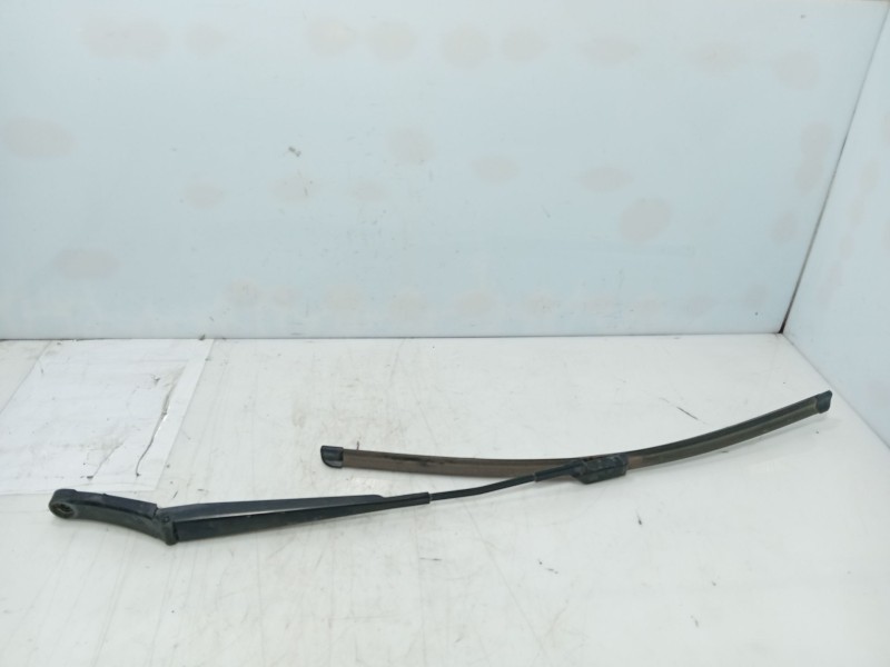 Recambio de brazo limpia delantero izquierdo para volkswagen tiguan (5n_) 2.0 tdi referencia OEM IAM   