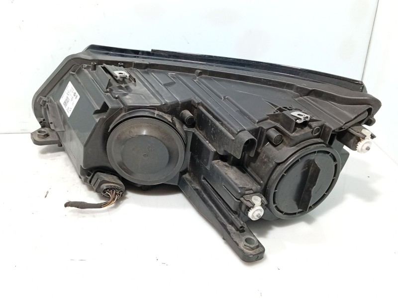 Recambio de faro derecho para volkswagen tiguan (5n_) 2.0 tdi referencia OEM IAM   