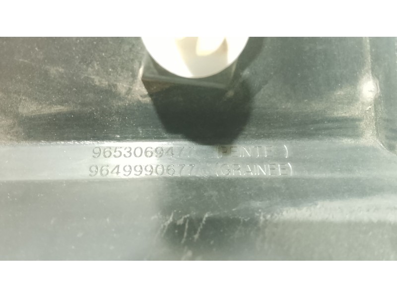Recambio de moldura para citroën c4 coupé (la_) 1.6 hdi referencia OEM IAM   
