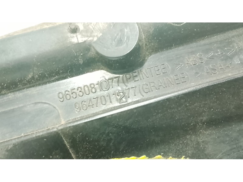Recambio de moldura para citroën c4 coupé (la_) 1.6 hdi referencia OEM IAM   