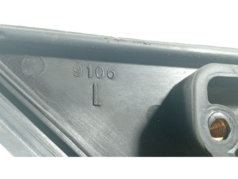 Recambio de retrovisor izquierdo para hyundai accent ii sedán (lc) 1.3 referencia OEM IAM   