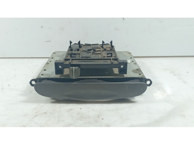 Recambio de moldura para hyundai accent ii sedán (lc) 1.3 referencia OEM IAM   