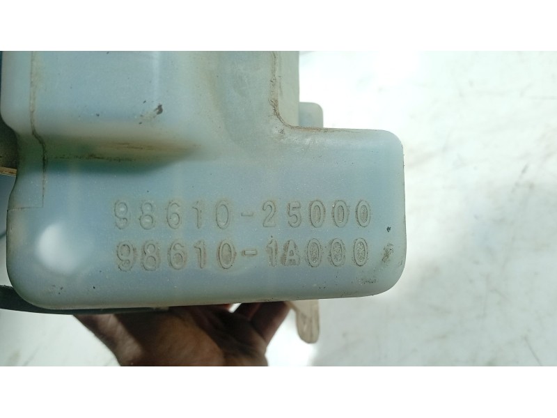 Recambio de deposito limpia para hyundai accent ii sedán (lc) 1.3 referencia OEM IAM   