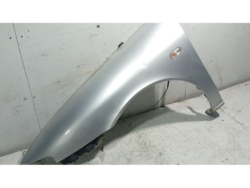 Recambio de aleta delantera izquierda para seat toledo ii (1m2) 1.6 16v referencia OEM IAM   