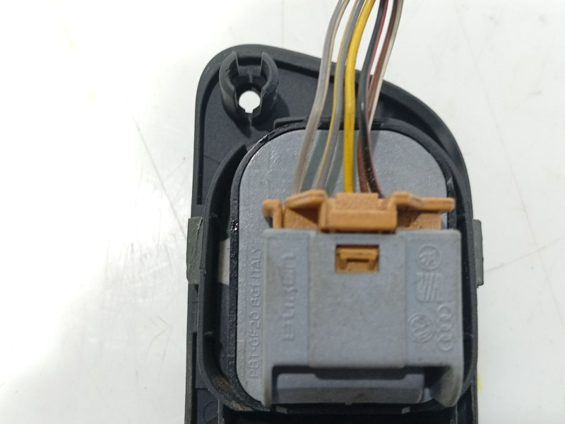 Recambio de mando elevalunas delantero izquierdo para volkswagen tiguan (5n_) 2.0 tdi referencia OEM IAM   