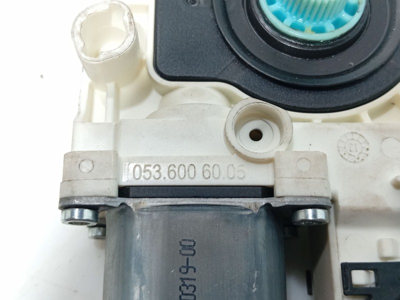 Recambio de motor elevalunas trasero izquierdo para volkswagen tiguan (5n_) 2.0 tdi referencia OEM IAM   
