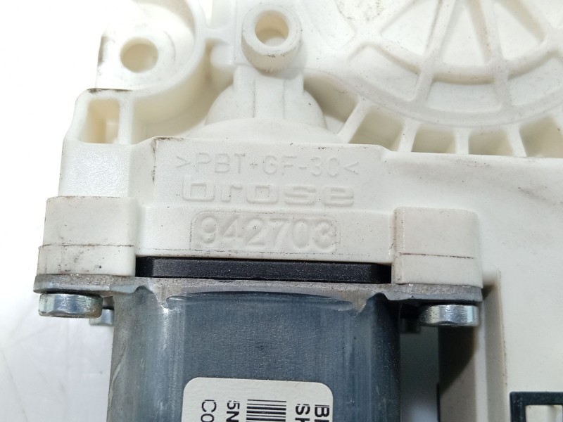 Recambio de motor elevalunas trasero derecho para volkswagen tiguan (5n_) 2.0 tdi referencia OEM IAM   