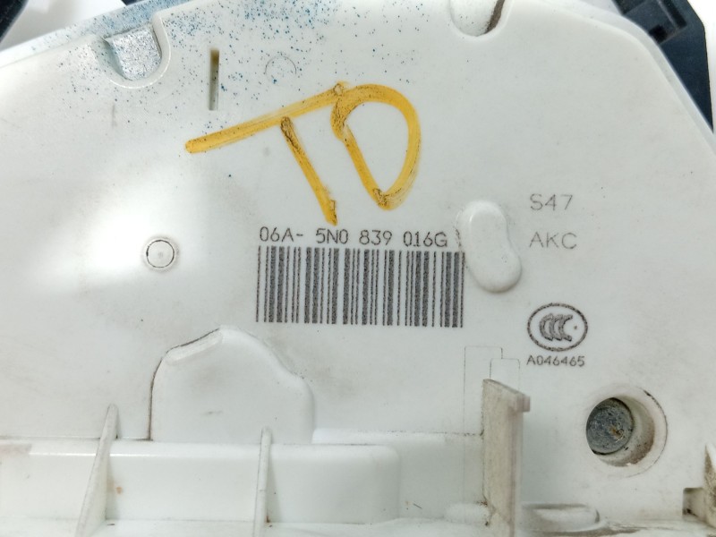 Recambio de cerradura puerta trasera derecha para volkswagen tiguan (5n_) 2.0 tdi referencia OEM IAM   