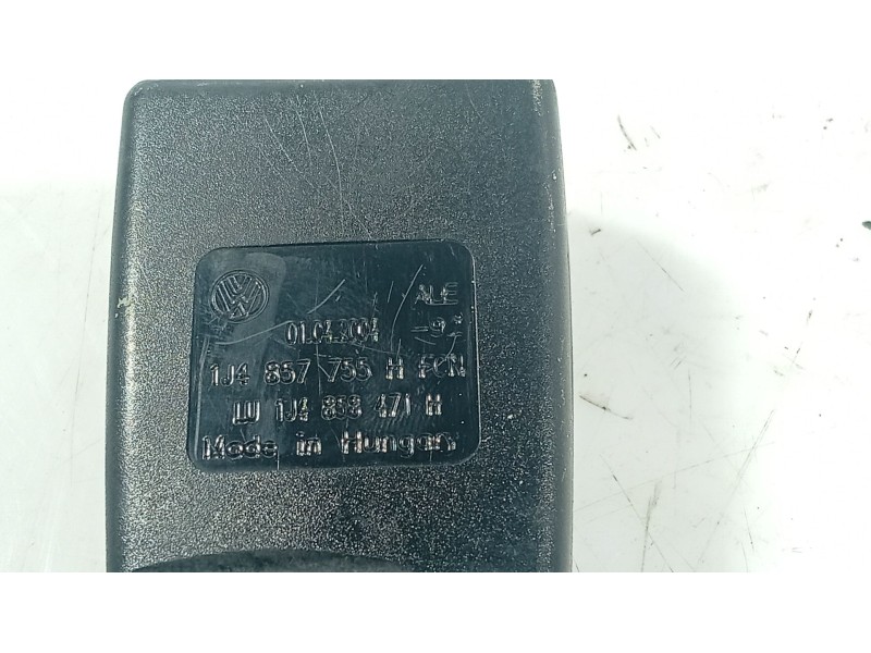 Recambio de anclaje cinturon trasero izquierdo para seat toledo ii (1m2) 1.6 16v referencia OEM IAM   