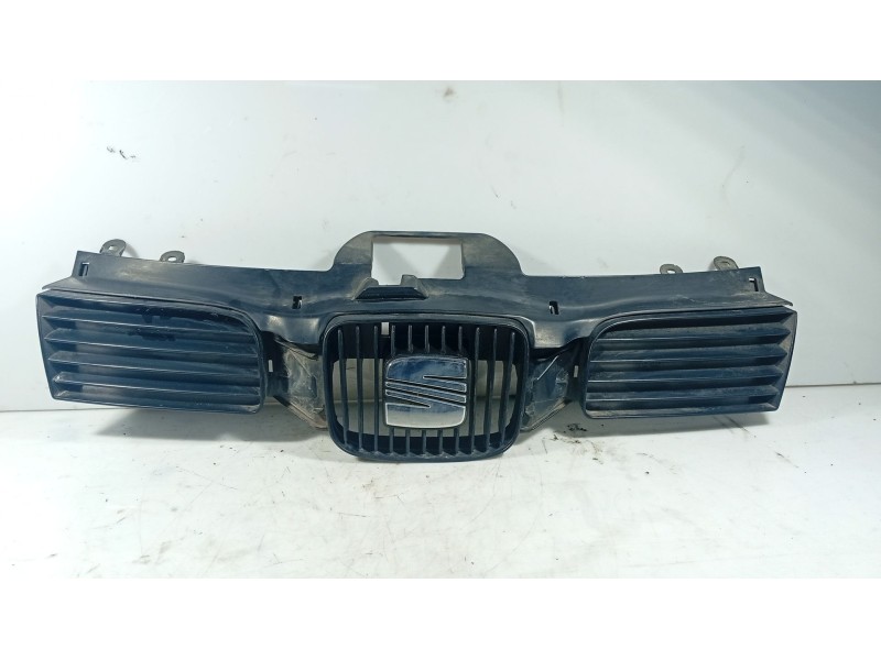 Recambio de moldura para seat toledo ii (1m2) 1.6 16v referencia OEM IAM   