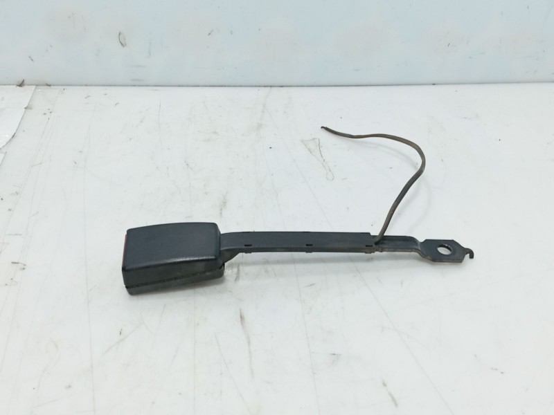 Recambio de anclaje cinturon delantero izquierdo para volkswagen tiguan (5n_) 2.0 tdi referencia OEM IAM   