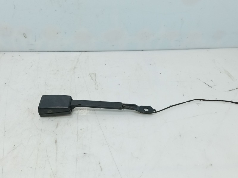 Recambio de anclaje cinturon delantero derecho para volkswagen tiguan (5n_) 2.0 tdi referencia OEM IAM   