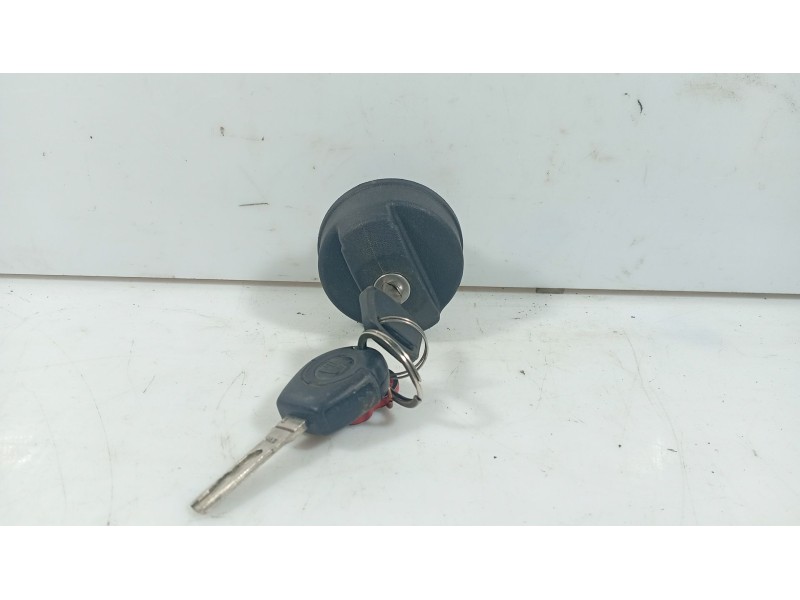 Recambio de tapon combustible para seat toledo ii (1m2) 1.6 16v referencia OEM IAM   
