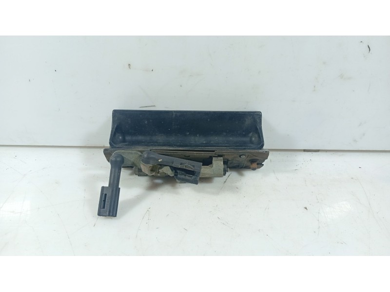 Recambio de maneta porton para seat toledo ii (1m2) 1.6 16v referencia OEM IAM   