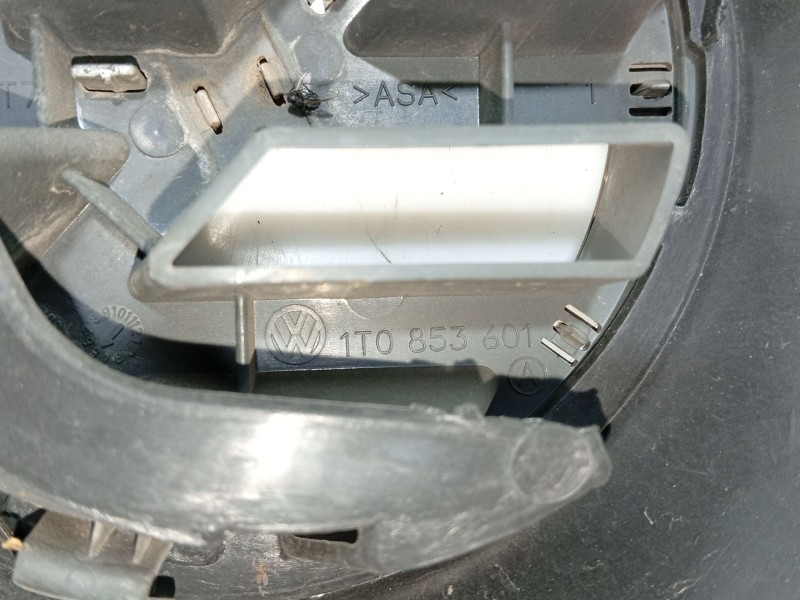 Recambio de moldura para volkswagen polo iv (9n_, 9a_) 1.4 tdi referencia OEM IAM   