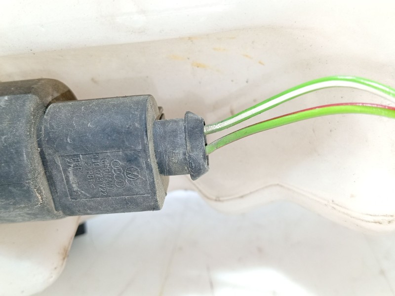 Recambio de deposito limpia para volkswagen polo iv (9n_, 9a_) 1.4 tdi referencia OEM IAM   