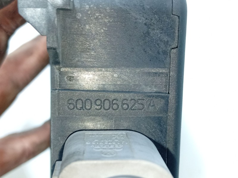 Recambio de modulo electronico para volkswagen polo iv (9n_, 9a_) 1.4 tdi referencia OEM IAM   