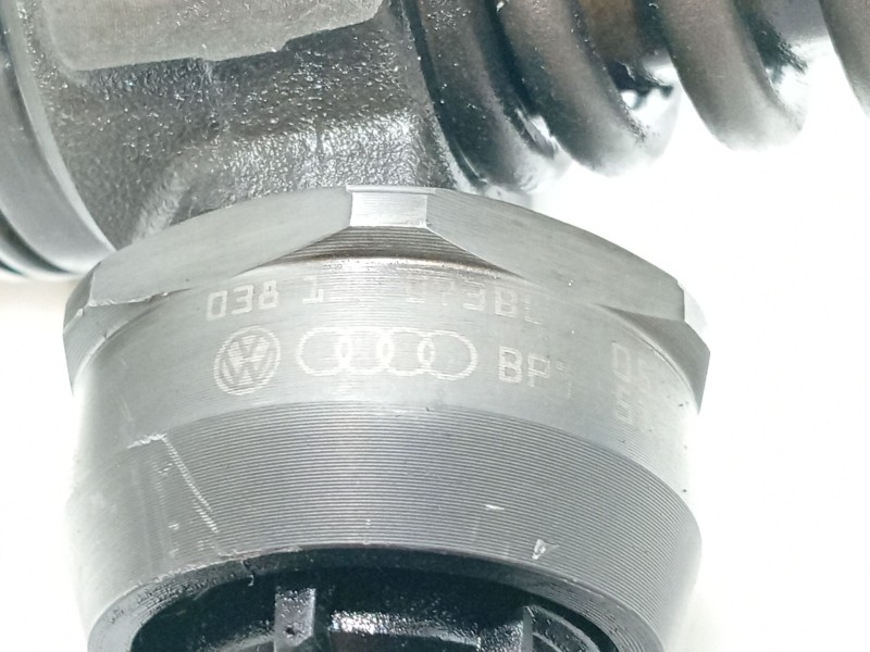 Recambio de inyector para volkswagen polo iv (9n_, 9a_) 1.4 tdi referencia OEM IAM   