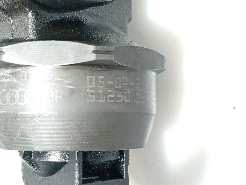 Recambio de inyector para volkswagen polo iv (9n_, 9a_) 1.4 tdi referencia OEM IAM   